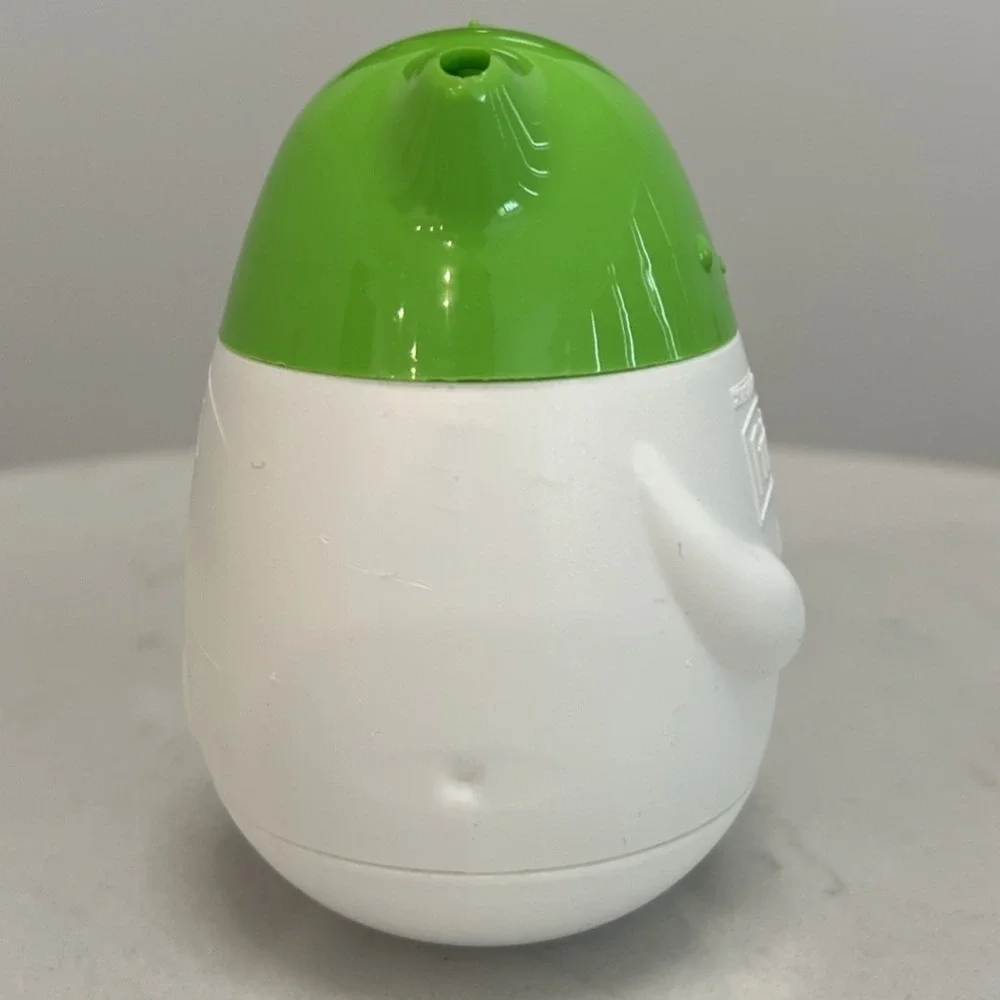 Friskies Purina Pull 'n Play Cat Treat‎ Dispenser Wobbert Wobbles Rolls Toy Only